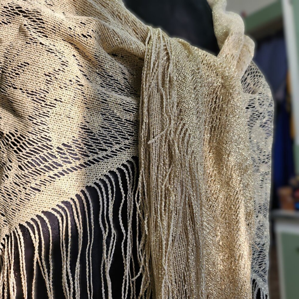 Vintage Golden Evening Shawl - Picture 8 of 9